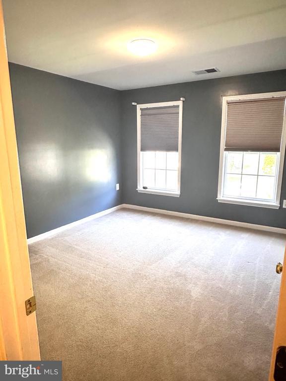 Building Photo - 332 Rubens Cir