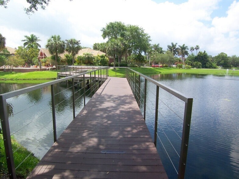 Building Photo - 1 Bed/1 Bath - Unit 2104