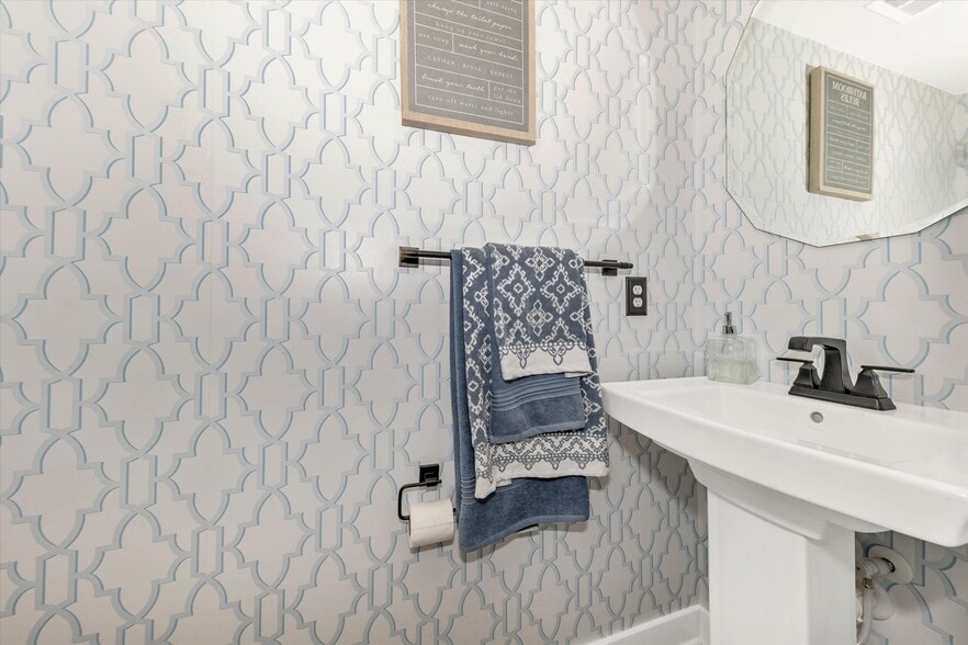 Building Photo - 166 Drydock Way