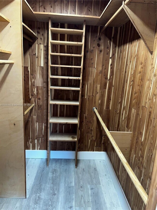 Building Photo - 13492 SW 38th Ln