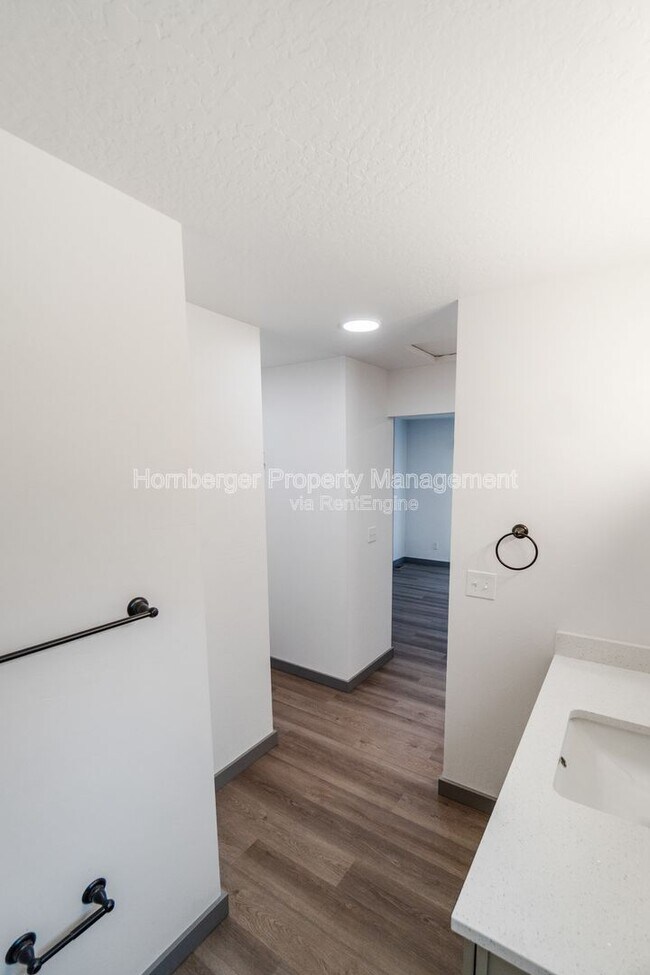 Building Photo - 3519 E 17th Ave