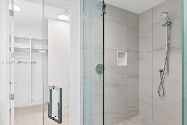 Building Photo - 151 N Seabreeze Blvd