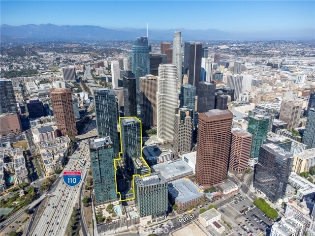 Building Photo - 877 Francisco St