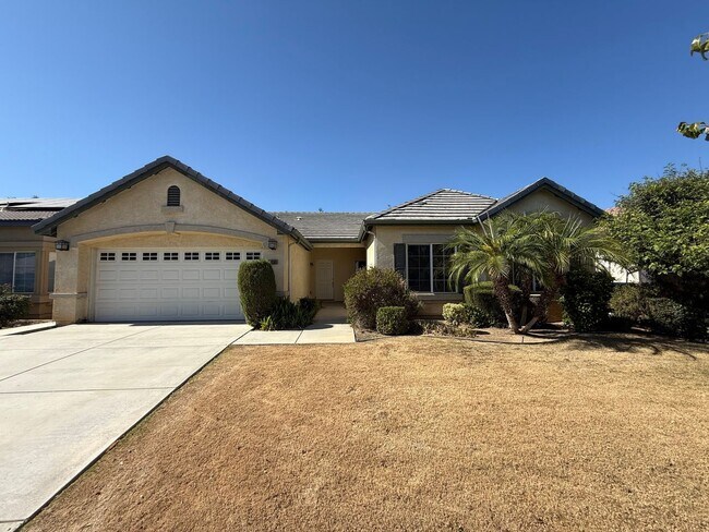Primary Photo - Modern 4-Bedroom Home in Northwest Bakersf...