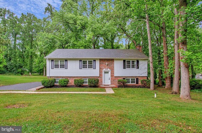 Building Photo - 607 Ridge Dr