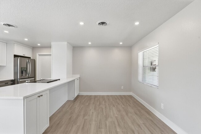 Building Photo - Remodeled SODO Home Available Now