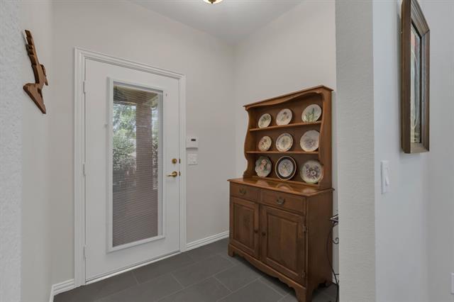 Building Photo - 967 Winged Foot Dr