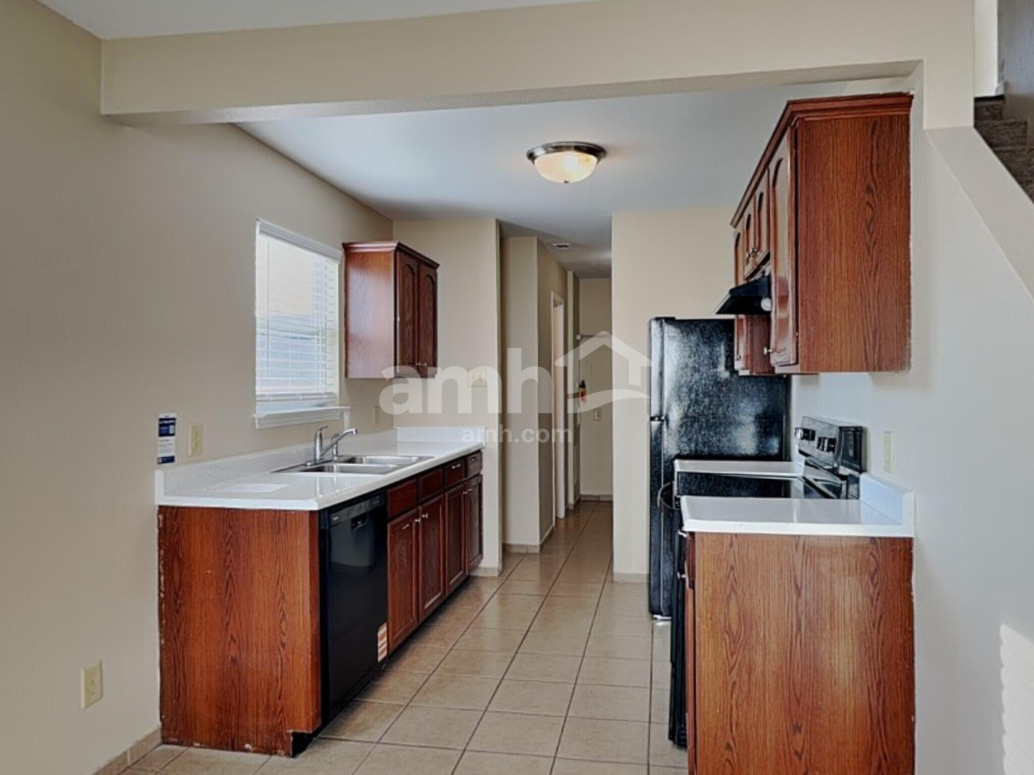 Building Photo - 1420 Dowell St