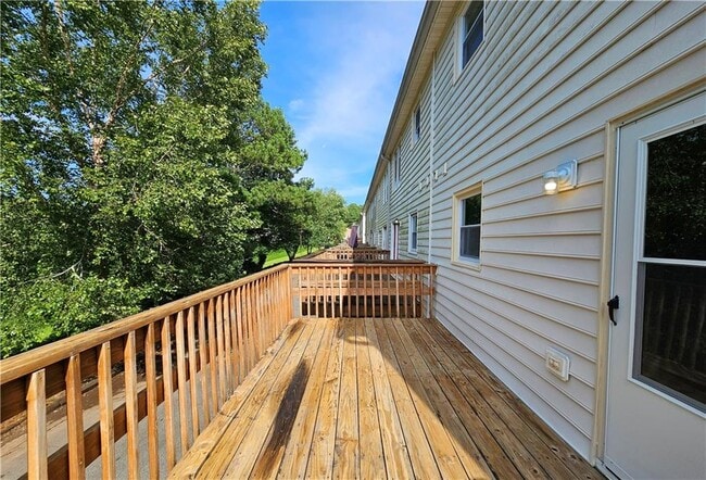 Building Photo - 434 High Creek Trce