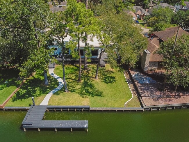 Building Photo - 3103 Hemingway Dr