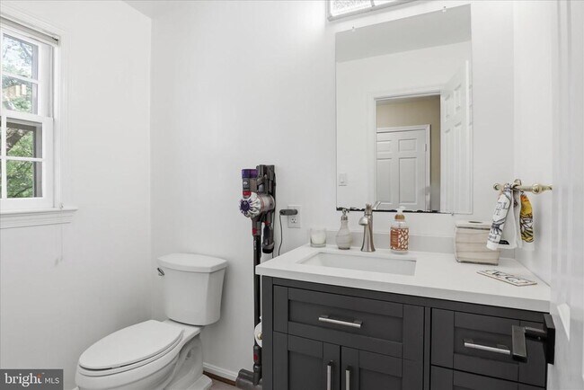 Building Photo - 1034 Walker Mill Rd