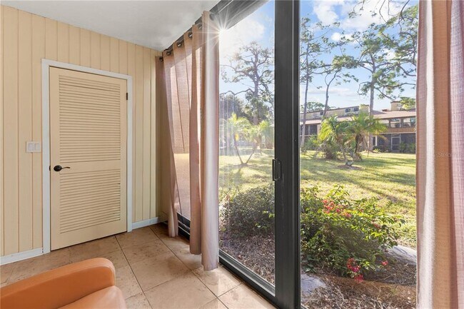 Building Photo - 24 Quails Run Blvd