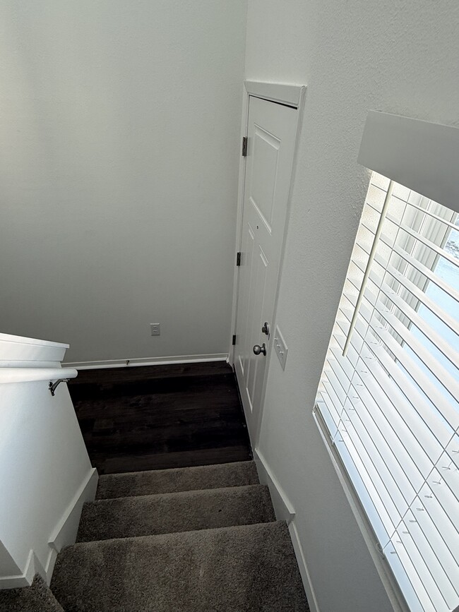 Building Photo - 6805 SW Dignity Ave