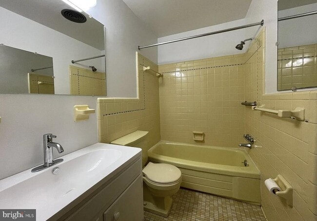 Building Photo - 3637 38th St N