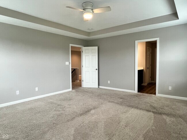 Building Photo - 5656 Grosbeak Dr