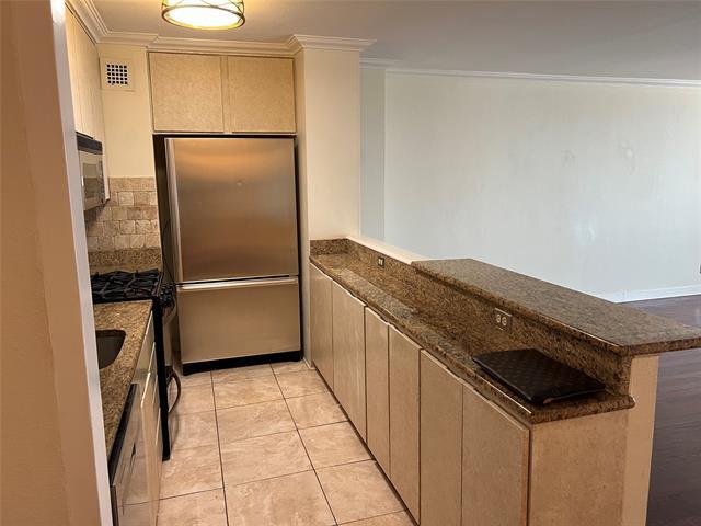 Building Photo - 3883 Turtle Creek Blvd