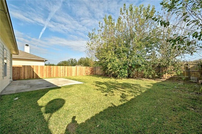 Building Photo - 11306 Dimmit St