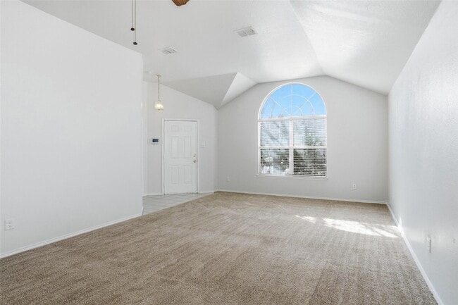 Building Photo - 5517 Timber Ridge Ct