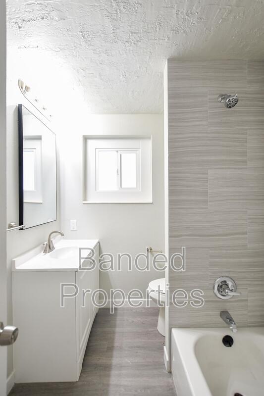 Building Photo - 34 N Terrace Dr
