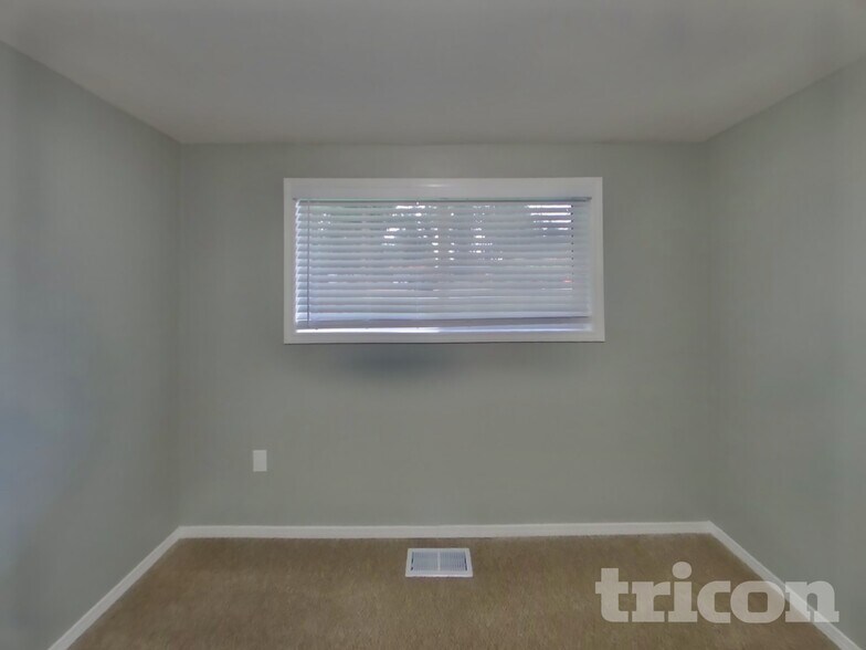 Building Photo - 6515 193rd Ave E