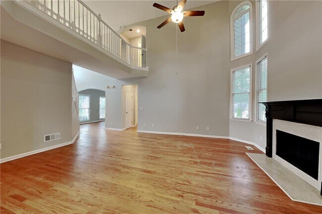 Building Photo - 3930 Summit Gate Dr