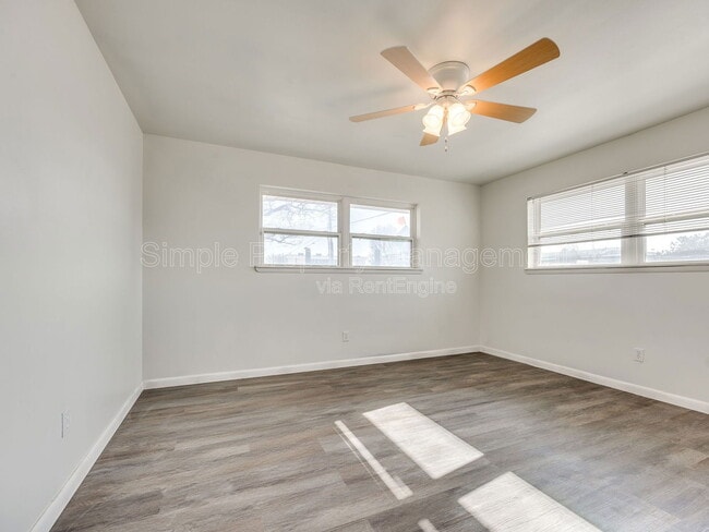 Building Photo - 611 Garth Brooks Blvd