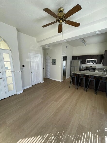 Building Photo - 3356 Bird Ave