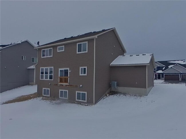 Building Photo - 16043 Estate Ln