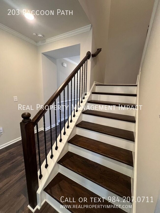 Building Photo - 203 Raccoon Path