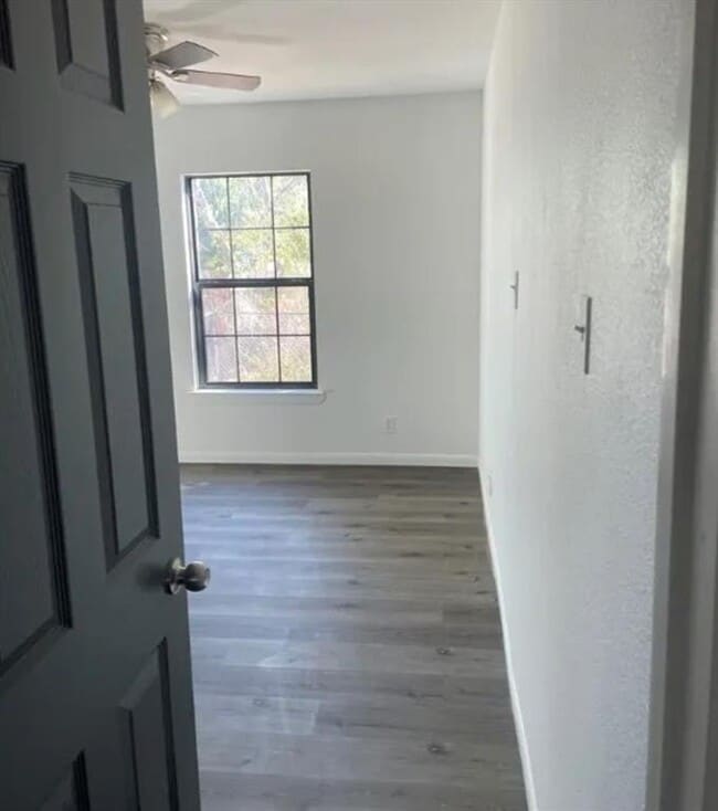 Building Photo - 613 S Saunders St