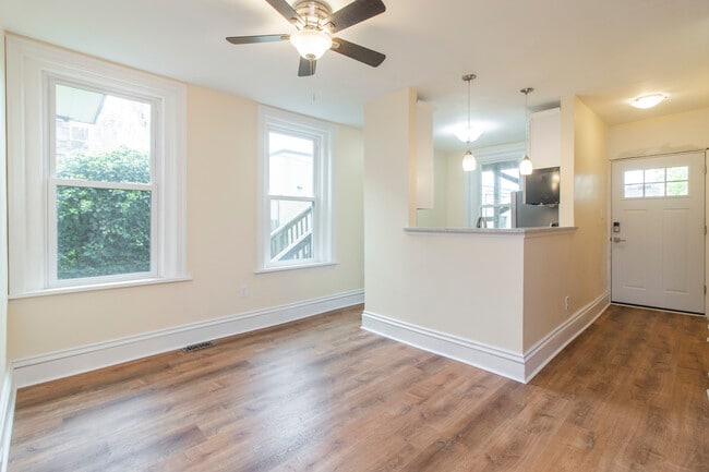 Building Photo - 328 W Front St