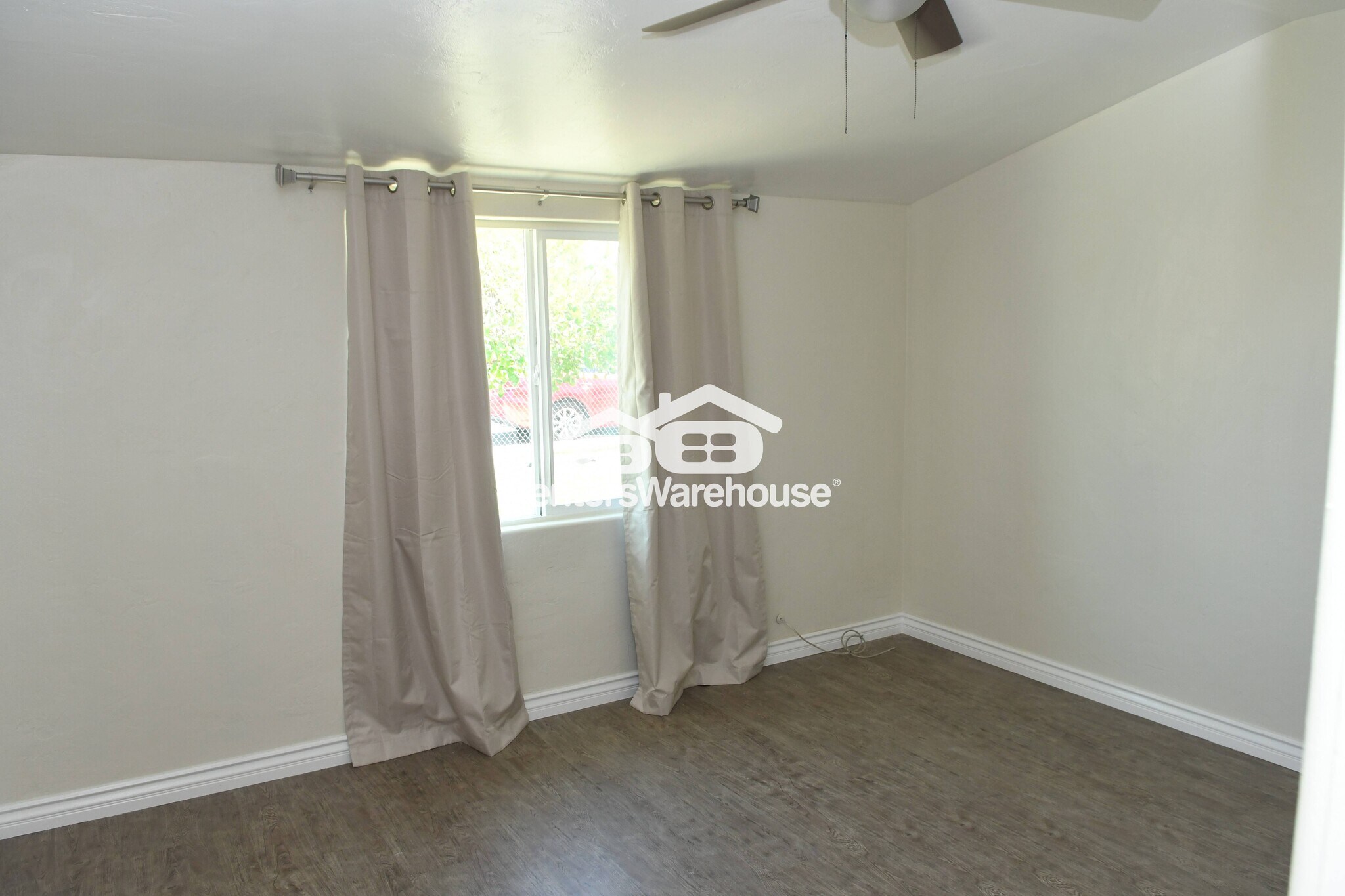 Building Photo - 1508 W Amelia Ave