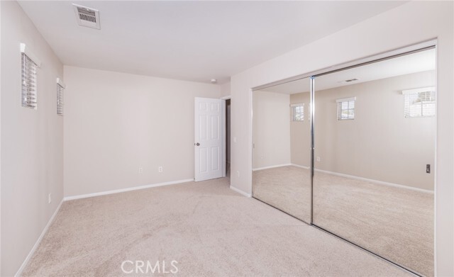 Building Photo - 920 Sawtooth Dr