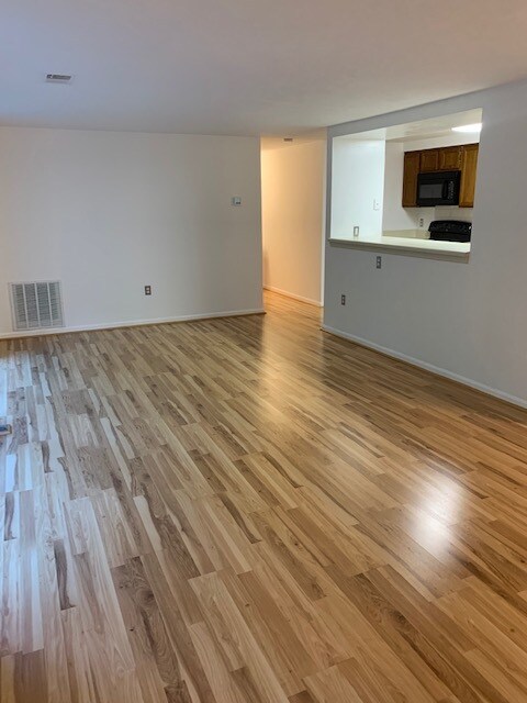 Open Concept Living & Dining - 7600 Portadown Ct
