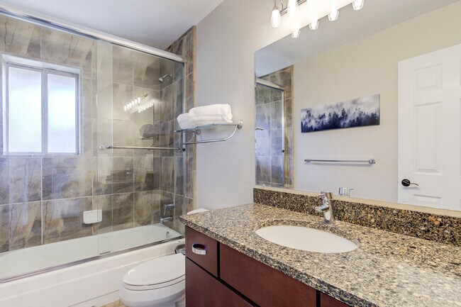 Building Photo - 758 Bigler Cir