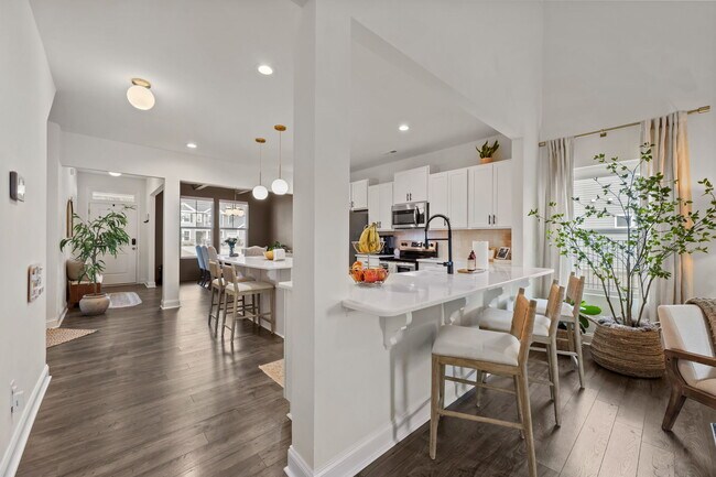 Building Photo - 301 Gander Ct