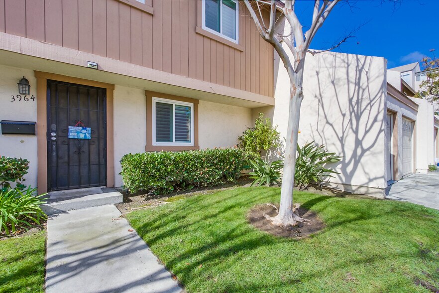 Convenient 1-car garage parking. - 3964 Caminito Patricia
