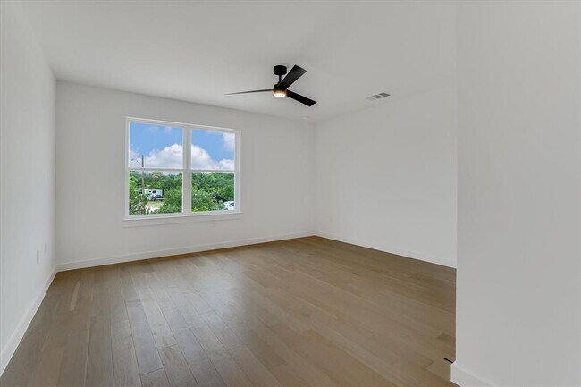 Building Photo - 1608 Saracen Rd