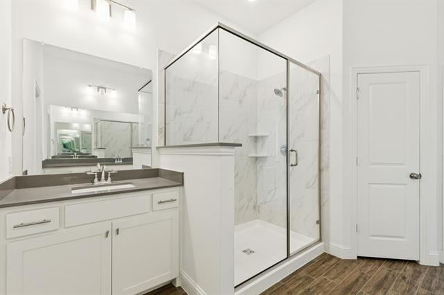 Building Photo - 7143 Buchanan Dr