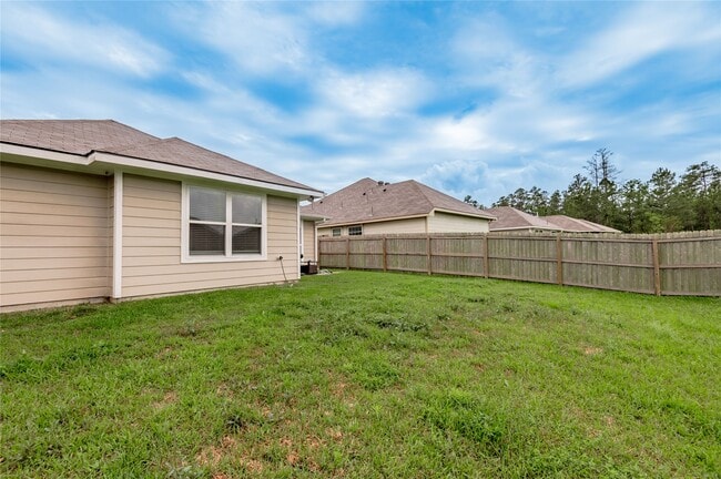 Building Photo - 106 Rudder Wy