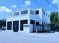 Building Photo - 1814 NW 2nd Ct