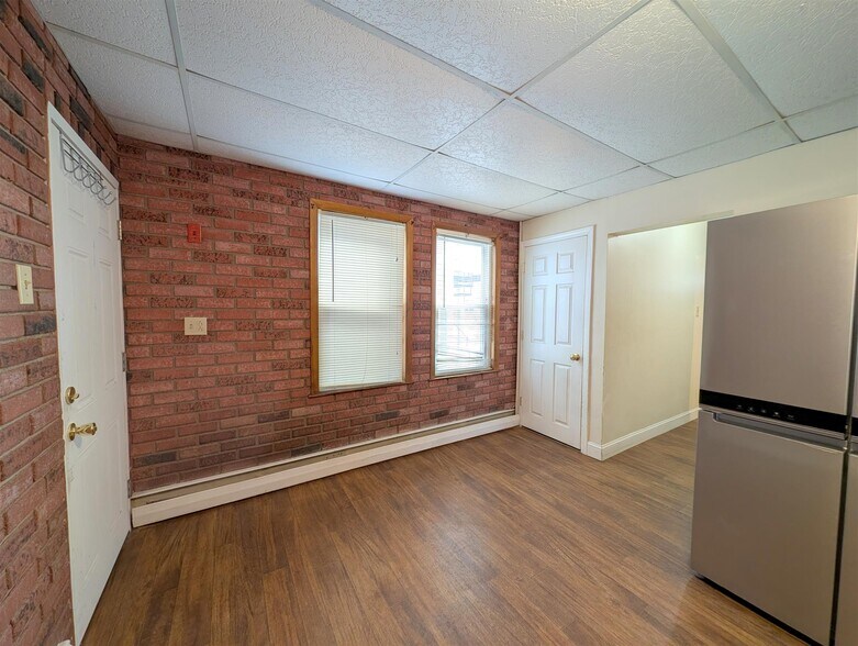 Building Photo - 9 Lowell Ter