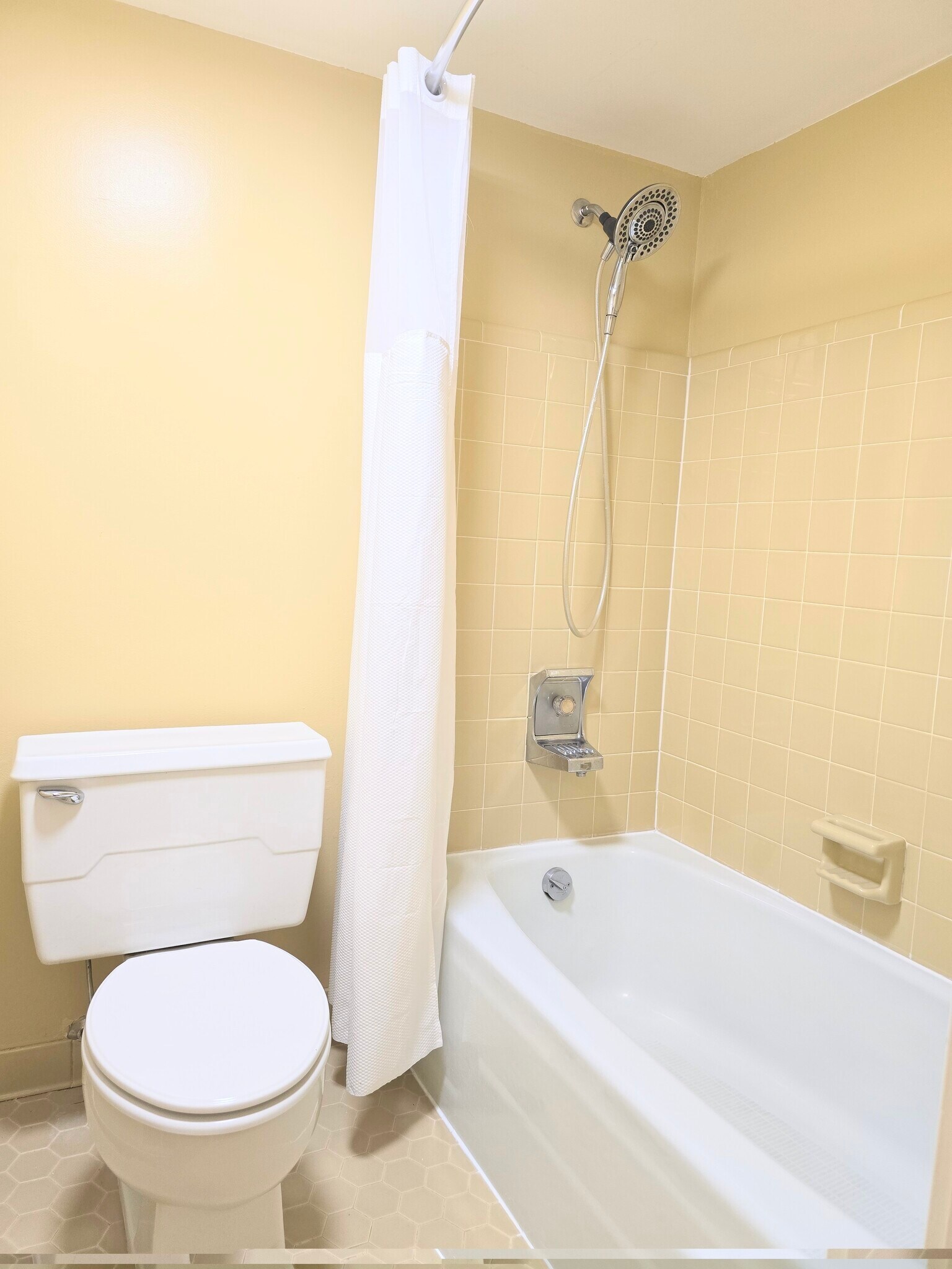 Building Photo - 16810 Edloytom Way