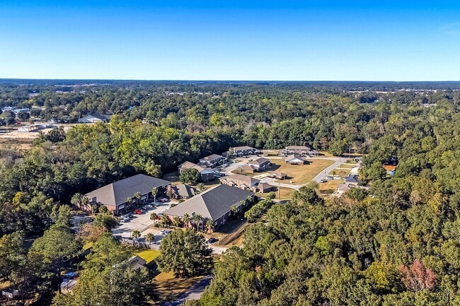 Building Photo - Discover Peaceful Luxury Living in This Stunning 2-Bedroom 1.5 Bath Apartment