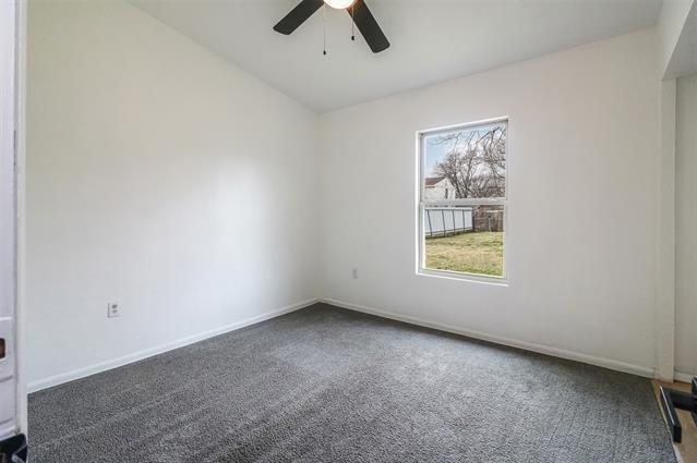 Building Photo - 1211 Gate Ln Dr