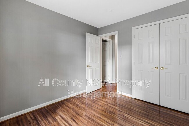 Building Photo - 4323 Apple Orchard Ln