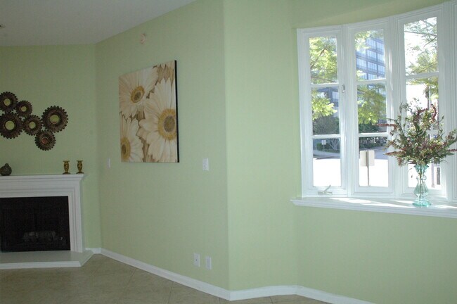 Masterbedroom - 1250 Midvale Ave