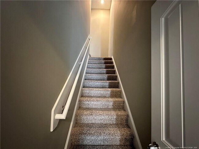 Building Photo - 5613 Bright View St