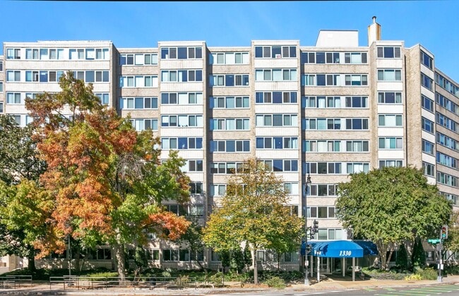 Building Photo - 1330 New Hampshire Ave NW