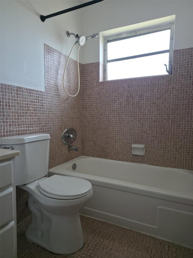 Building Photo - 1610 Liberty St